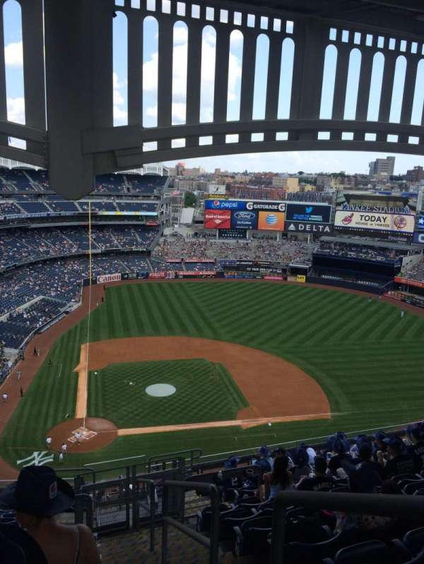 Yankee Stadium, section: 418, row: 14, seat: 1