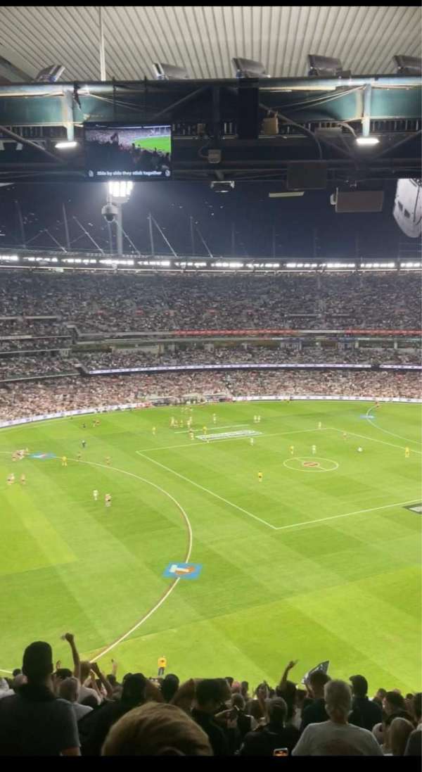 Melbourne Cricket Ground, section: Q25, row: X