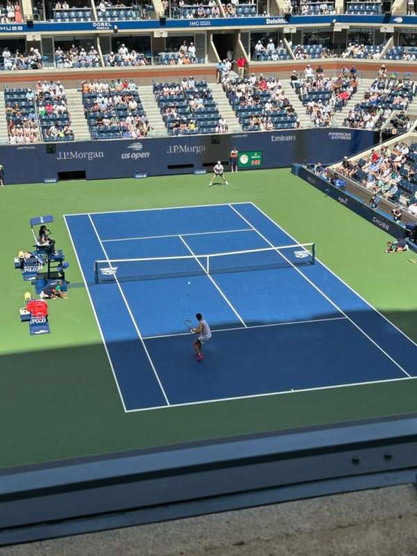 Arthur Ashe Stadium, section: 136, row: B, seat: 5