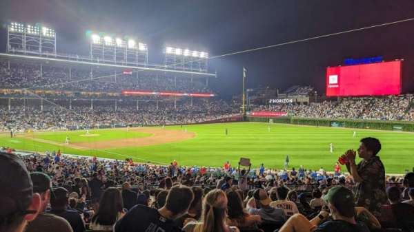Wrigley Field, section: 231, row: 11, seat: 4