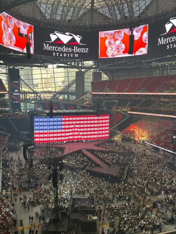 Mercedes-Benz Stadium, section: 329, row: 1, seat: 2