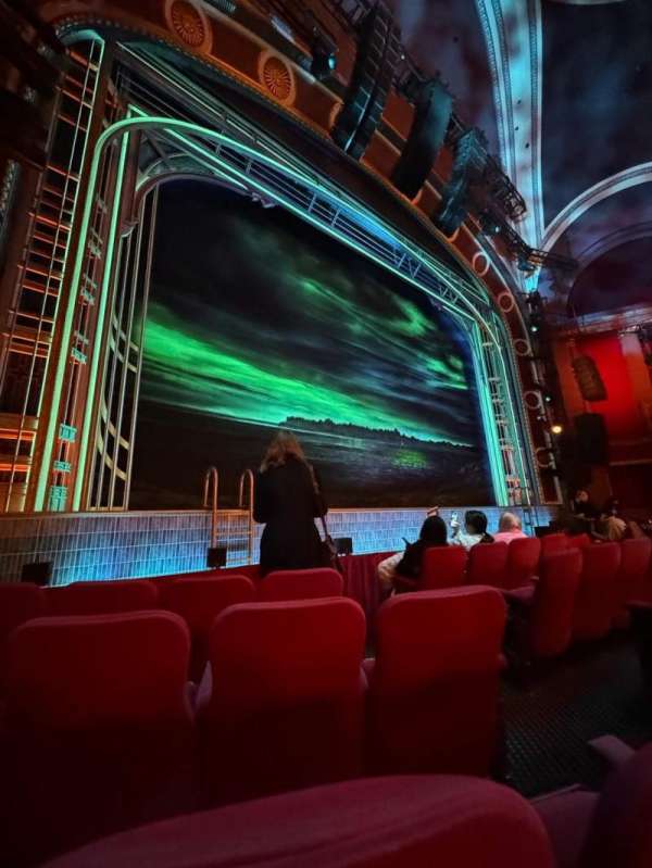Broadway Theatre - 53rd Street, section: Orchestra L, row: E, seat: 8