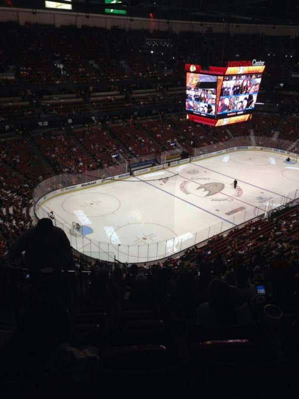 Honda Center, section: 439, row: s, seat: 14