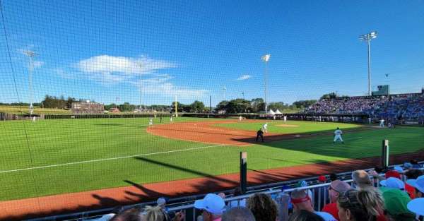 Field Of Dreams, section: L13, row: 4, seat: 15