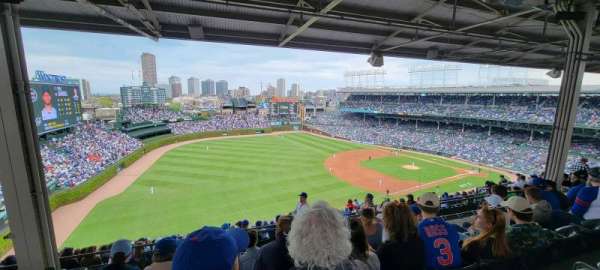 Wrigley Field, section: 406L, row: 5, seat: 3