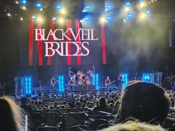 Hollywood Casino Amphitheatre, section: 204, row: Z, seat: 3