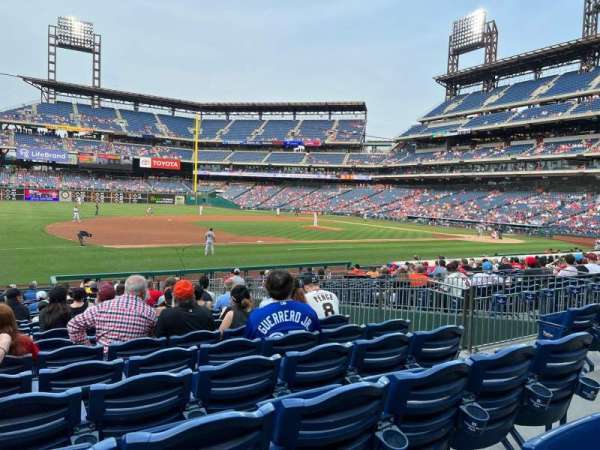 Citizens Bank Park, section: 133, row: 20, seat: 10