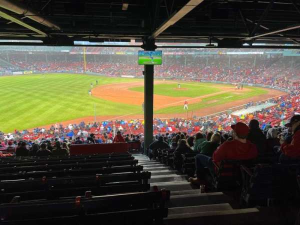 Fenway Park, section: Grandstand 31, row: 17, seat: 1