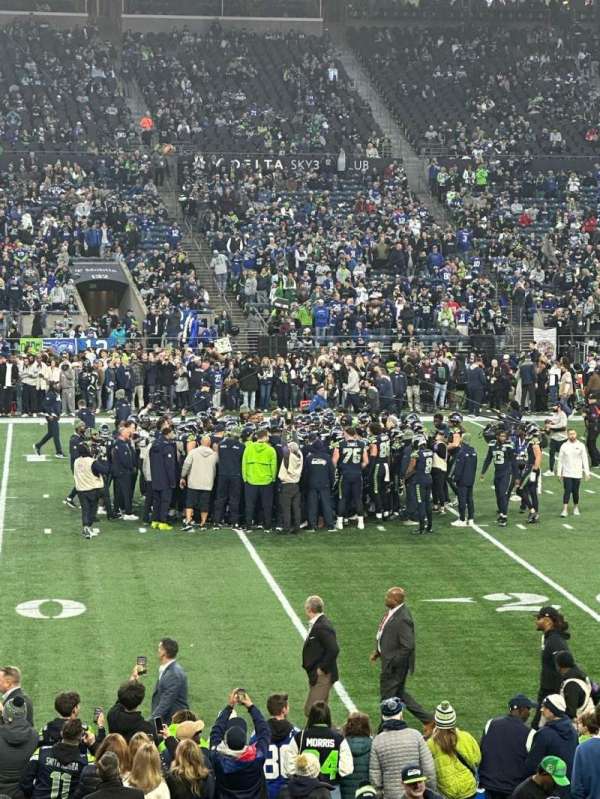 Lumen Field, section: 112, row: Q, seat: 12