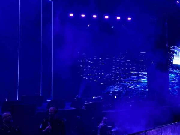 Qudos Bank Arena, section: 19, row: EE, seat: 417