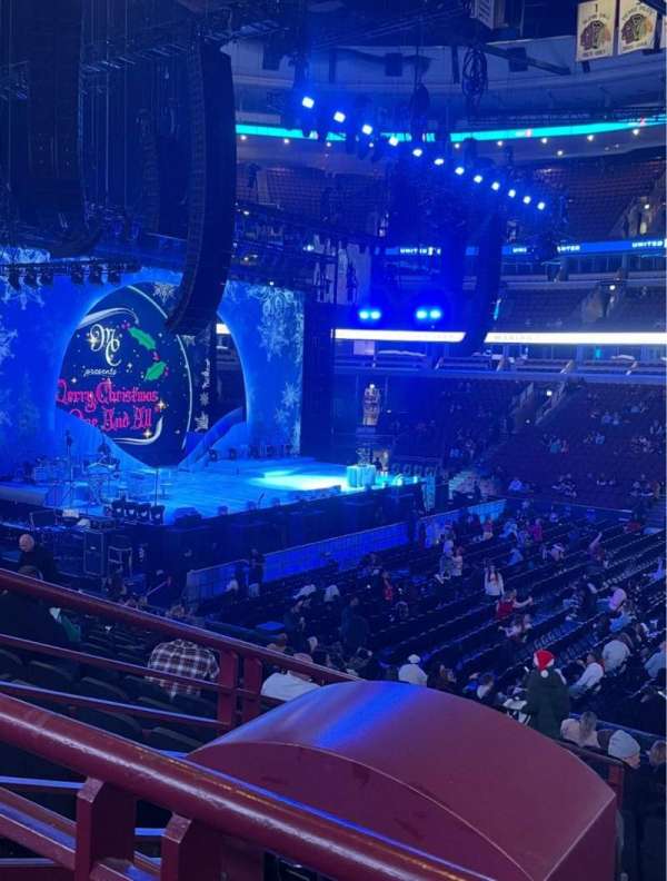 United Center, section: 112, row: 19, seat: 2