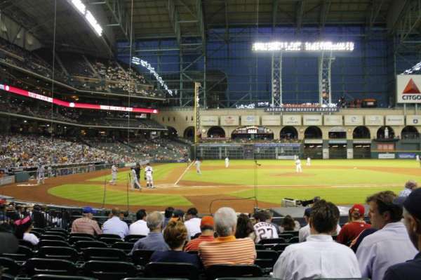 Daikin Park, section: 122, row: 13, seat: 12