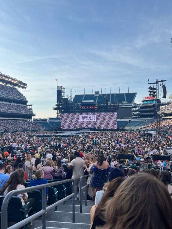 Lincoln Financial Field, section: 112, row: 12, seat: 18