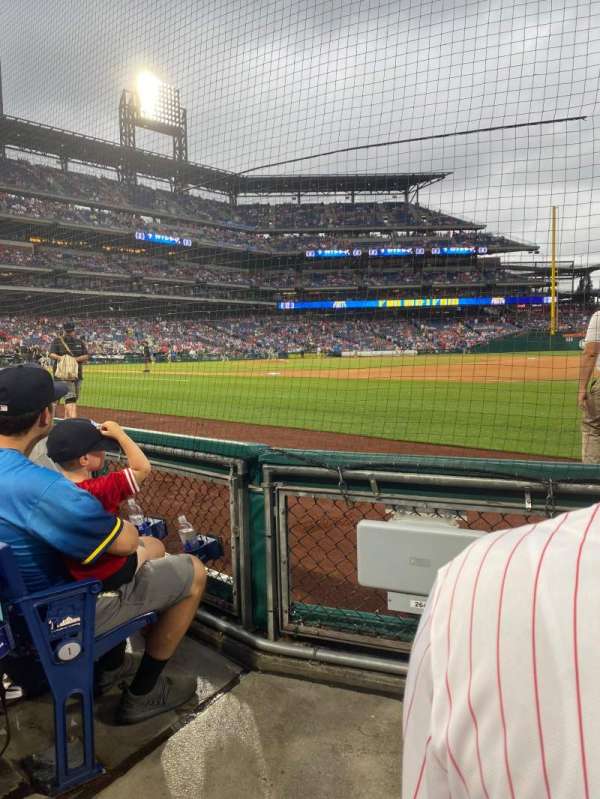 Citizens Bank Park, section: 113, row: 3, seat: 10