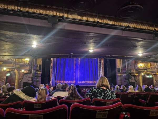 Palace Theatre, Manchester, section: Stalls, row: T, seat: 32