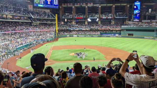 Globe Life Field, section: 118, row: 11, seat: 6