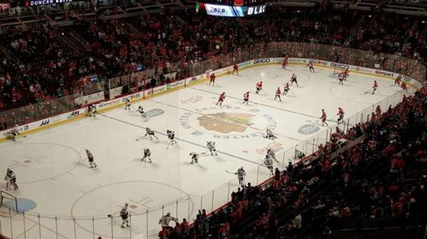 United Center, section: 322, row: 6, seat: 12