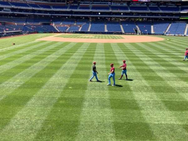 Citizens Bank Park, section: 105, row: 1, seat: 9