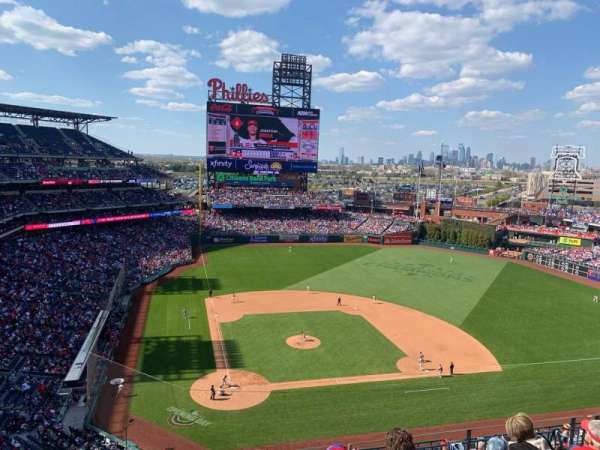 Citizens Bank Park, section: 417, row: 1, seat: 21