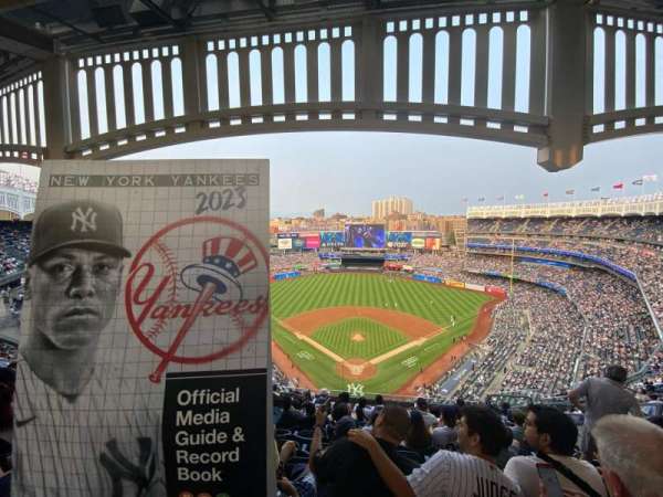 Yankee Stadium, section: 420b, row: 11, seat: 11