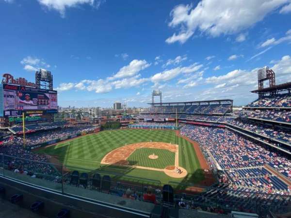 Citizens Bank Park, section: 424, row: 2, seat: 12