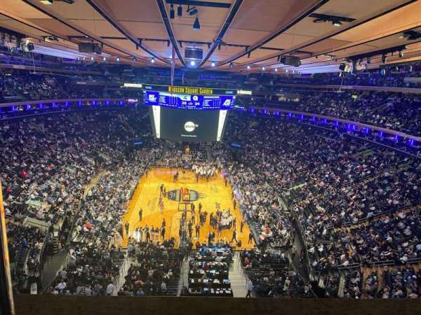 Madison Square Garden, section: 305, row: 1, seat: 5
