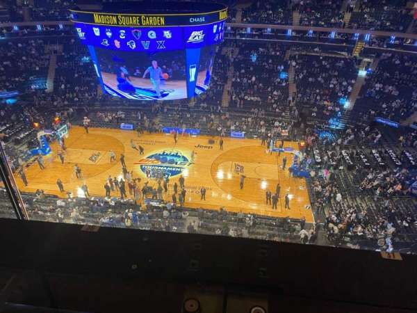 Madison Square Garden, section: 327, row: 1, seat: 37