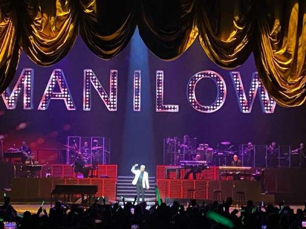 Radio City Music Hall, section: Orchestra 4, row: B, seat: 407
