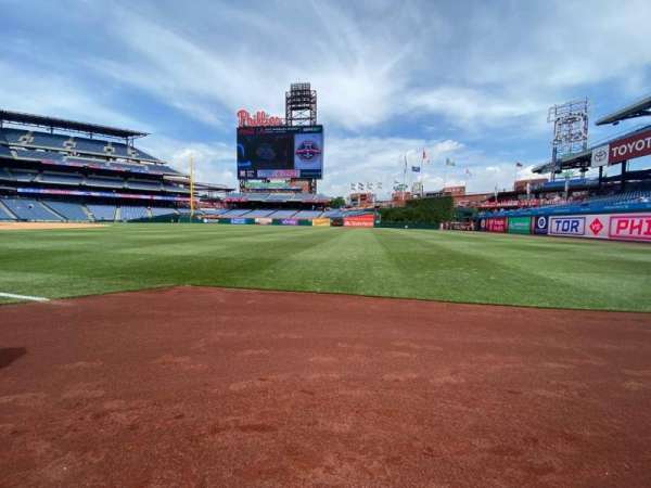 Citizens Bank Park, section: 109, row: 2, seat: 14