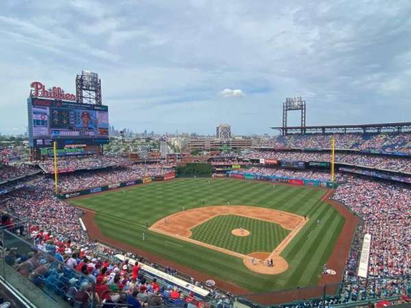 Citizens Bank Park, section: 422, row: 3, seat: 21