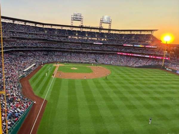 Citizens Bank Park, section: 304, row: 1, seat: 18