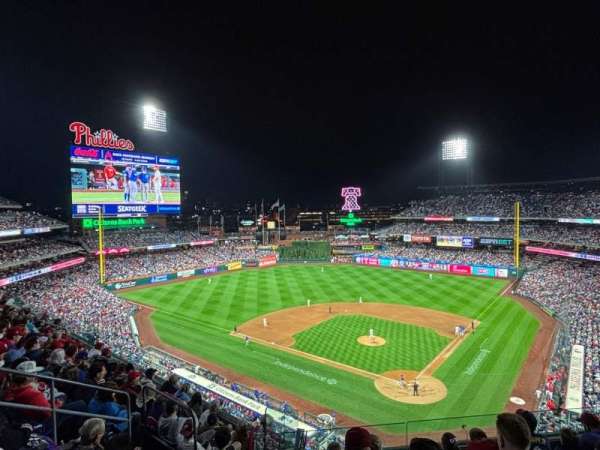 Citizens Bank Park, section: 322, row: 8, seat: 16