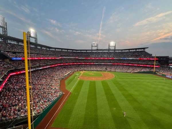 Citizens Bank Park, section: 304, row: 1, seat: 5