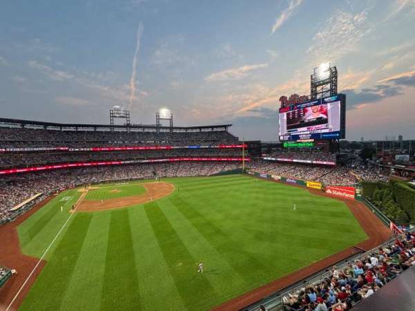 Citizens Bank Park, section: 304, row: 1, seat: 5
