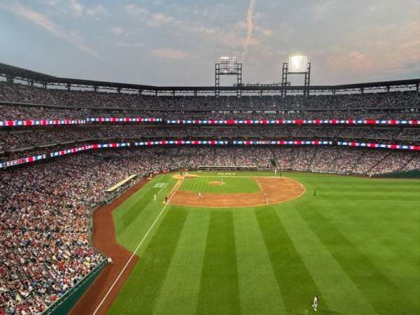 Citizens Bank Park, section: 304, row: 1, seat: 5