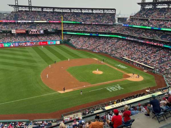 Citizens Bank Park, section: 429, row: 3, seat: 1
