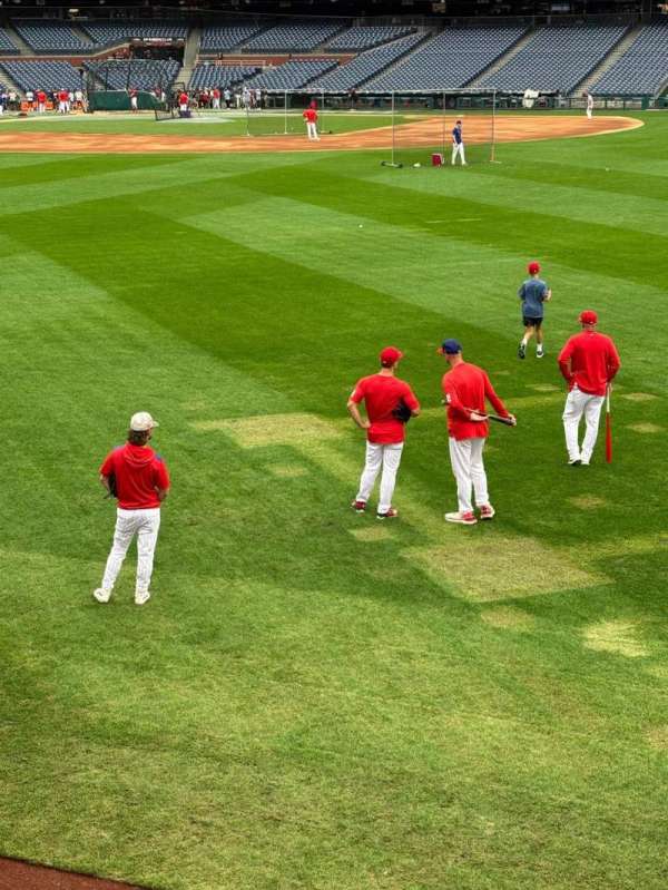 Citizens Bank Park, section: 102, row: 1, seat: 1
