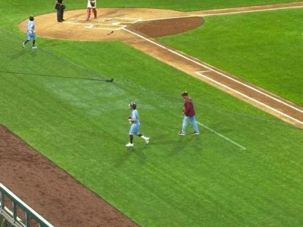 Citizens Bank Park, section: 209, row: 8, seat: 1
