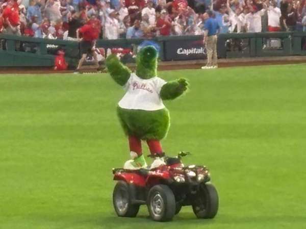 Citizens Bank Park, section: 145, row: 5, seat: 18