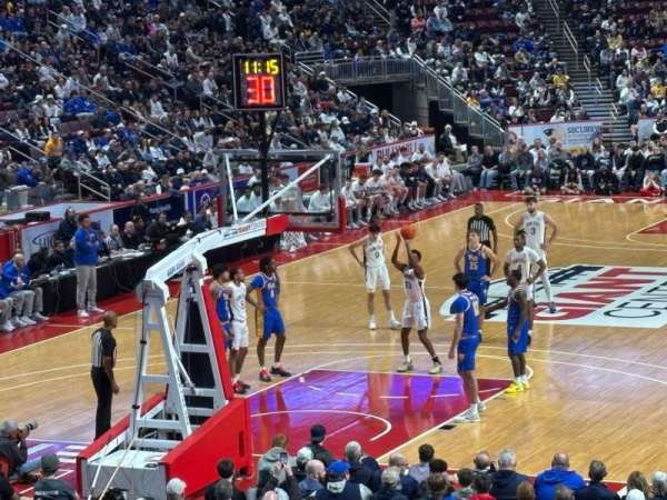 Giant Center, section: 115, row: P, seat: 3