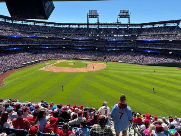 Citizens Bank Park, section: 202, row: 13, seat: 1