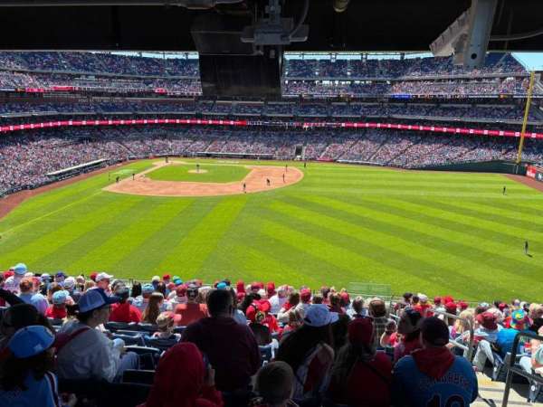 Citizens Bank Park, section: 202, row: 13, seat: 3