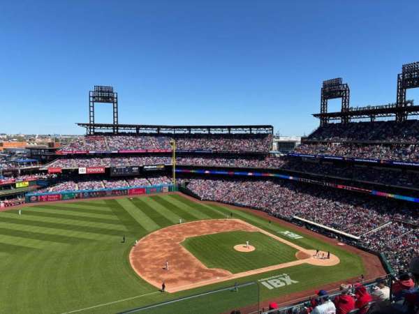 Citizens Bank Park, section: 429, row: 3, seat: 1
