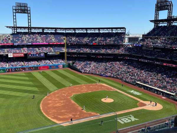 Citizens Bank Park, section: 429, row: 3, seat: 1