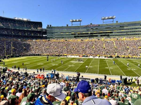 Lambeau Field, section: 117, row: 32, seat: 16