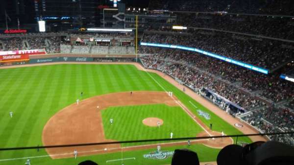 Truist Park, section: 433, row: 3, seat: 9