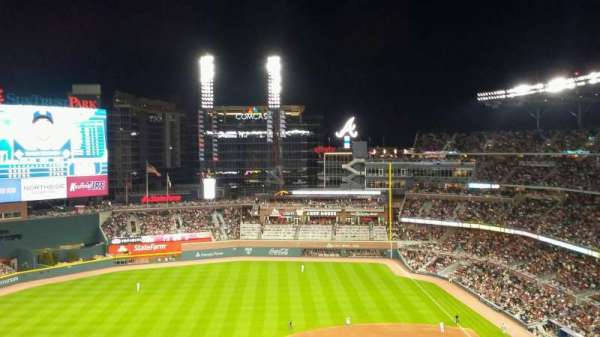 Truist Park, section: 433, row: 3, seat: 9