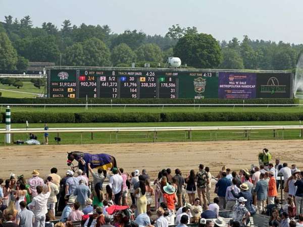 Saratoga Race Course, section: Q, row: F, seat: 13