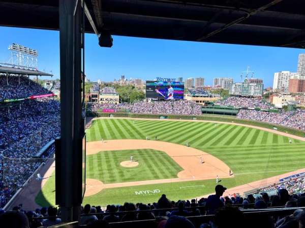 Wrigley Field, section: 422R, row: 5, seat: 2