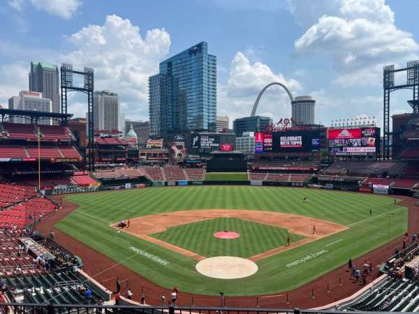 Busch Stadium, section: 250, row: 4, seat: 10